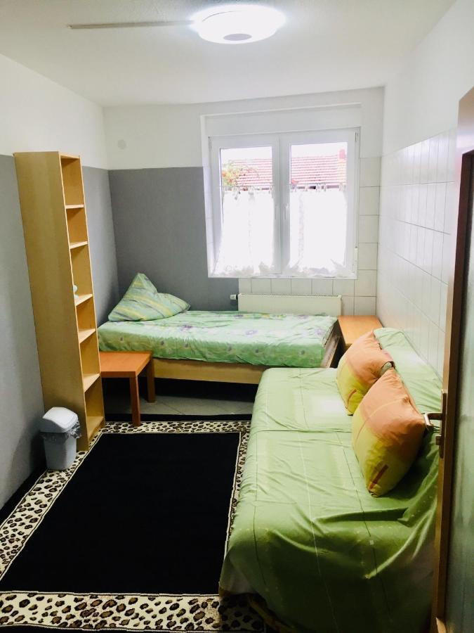 Gaestezimmer I Neo2 Apartment Staufenberg  ภายนอก รูปภาพ