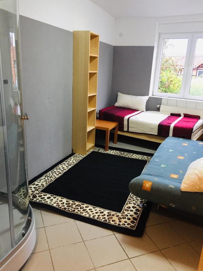 Gaestezimmer I Neo2 Apartment Staufenberg  ภายนอก รูปภาพ